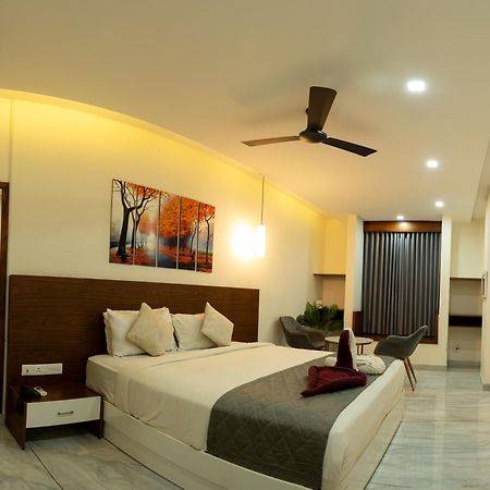 Miracle Hotel And Resorts Кожикоде Екстер'єр фото