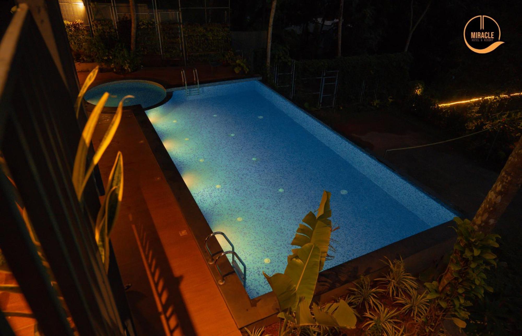 Miracle Hotel And Resorts Кожикоде Екстер'єр фото